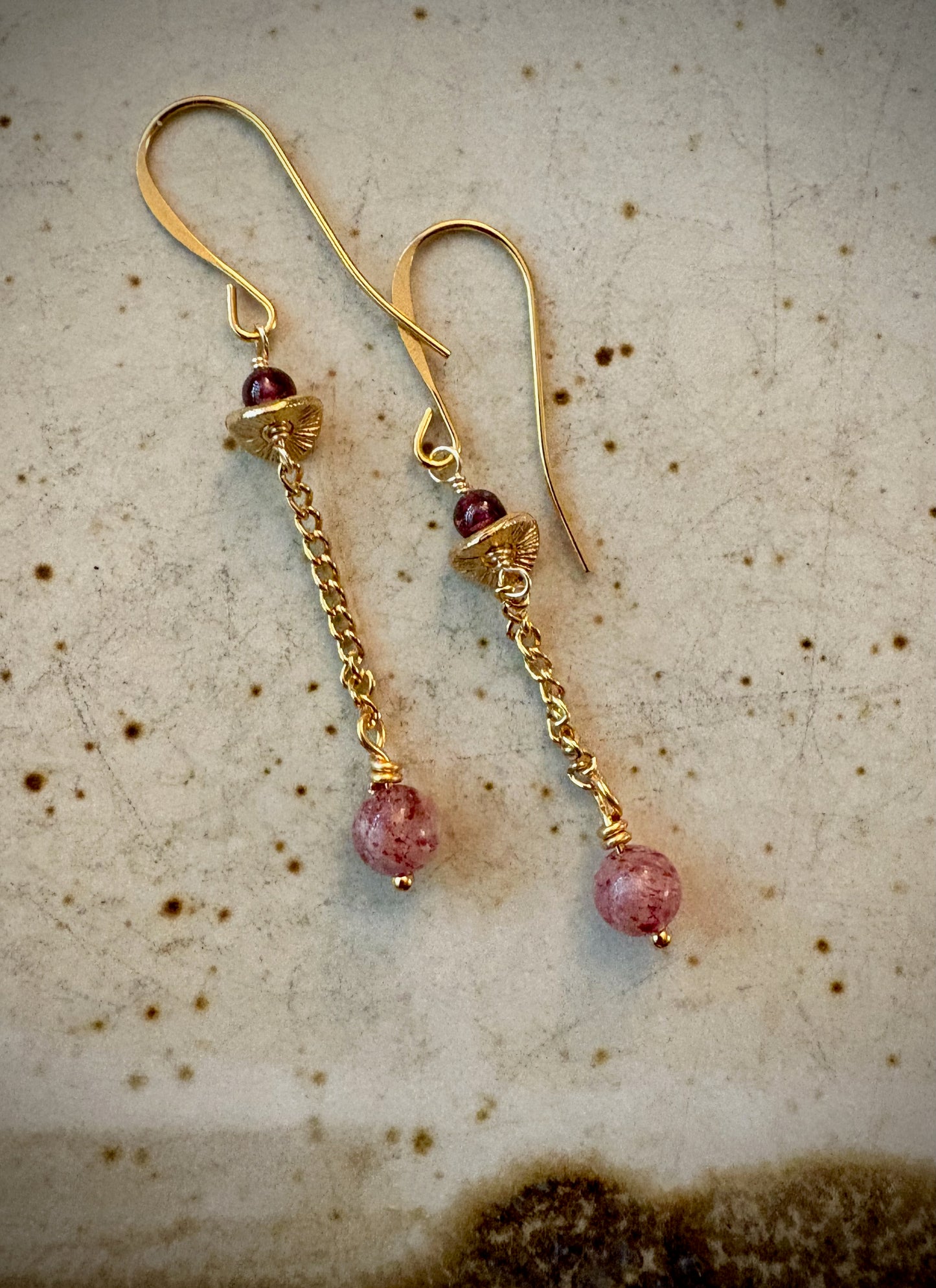 Majestuosa Earrings - Garnet and Strawberry Quartz
