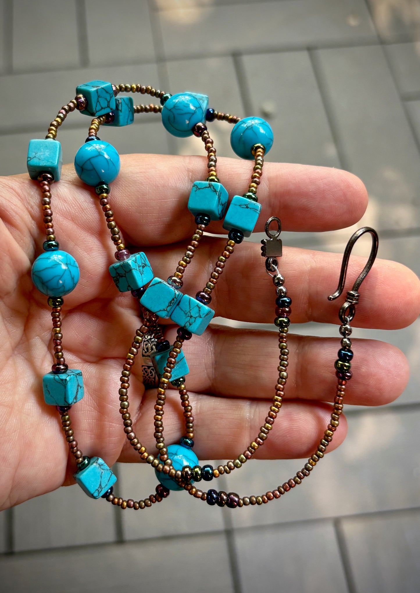 Rothys Necklace - Howlite