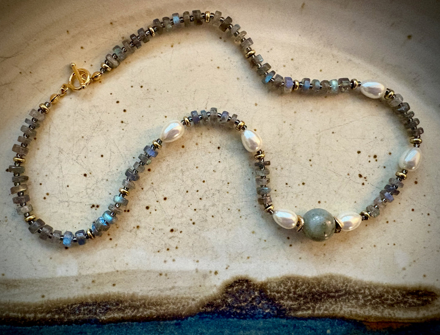 Lunamar Necklace - Labradorite and Pearl