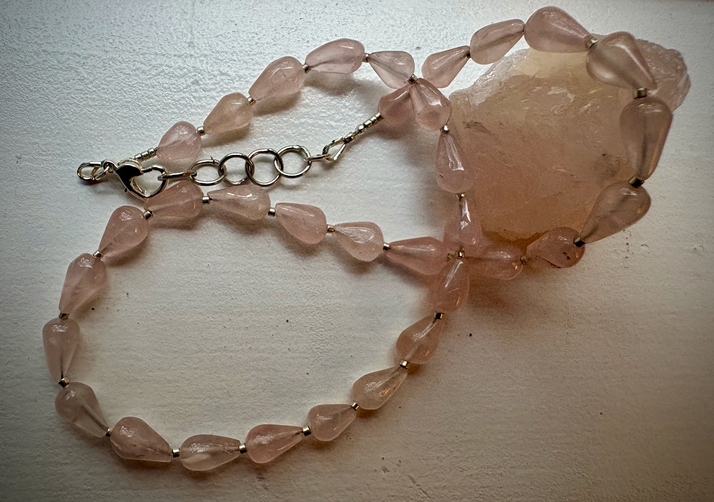 Arleth Necklace - Rose Quartz