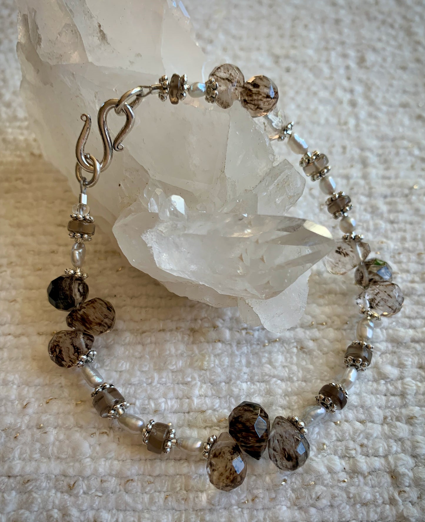Gracia Bracelet - Rutilated Quartz and Freshwater Pearls