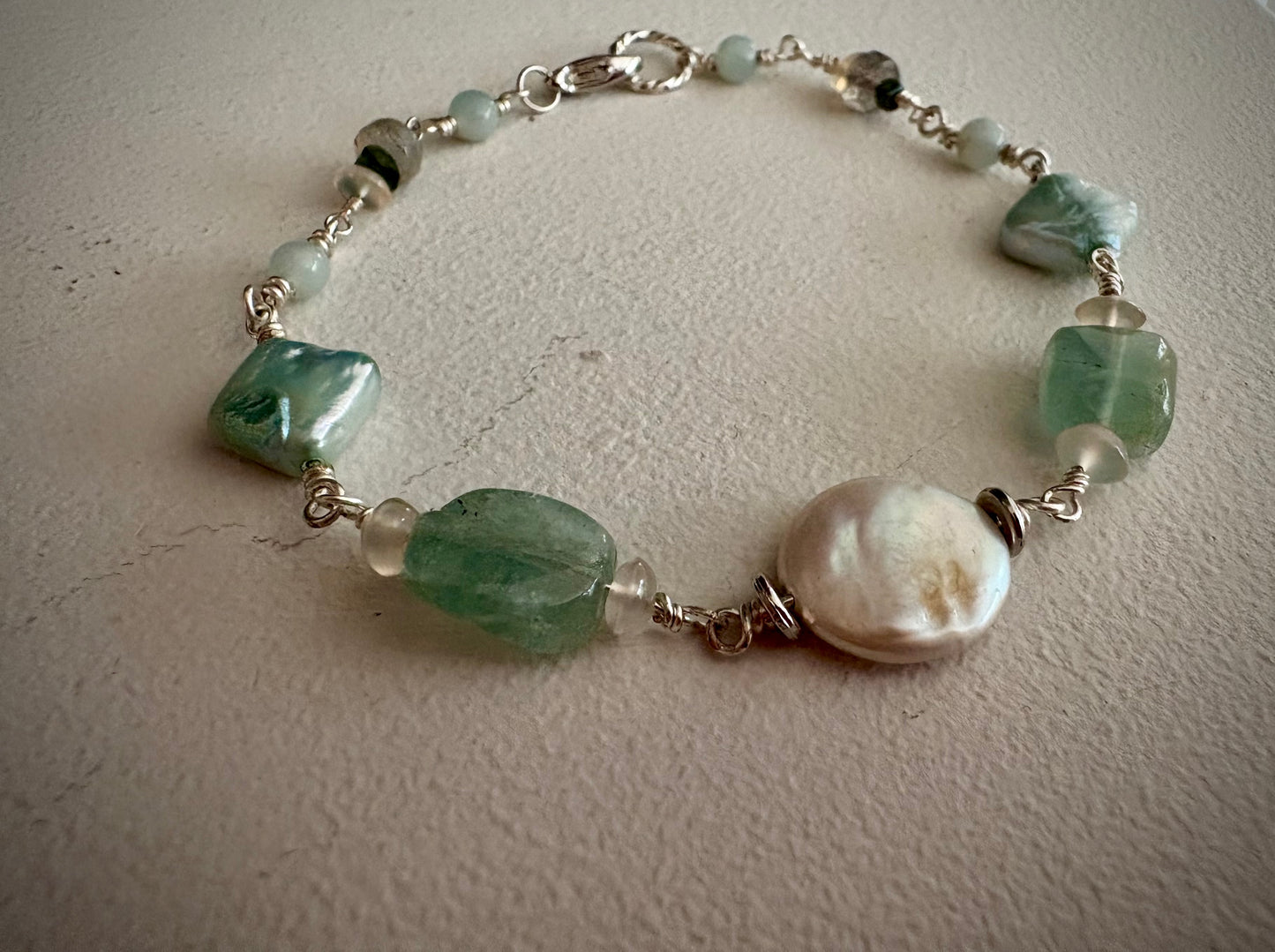 Neso Bracelet - Aquamarine and Pearl