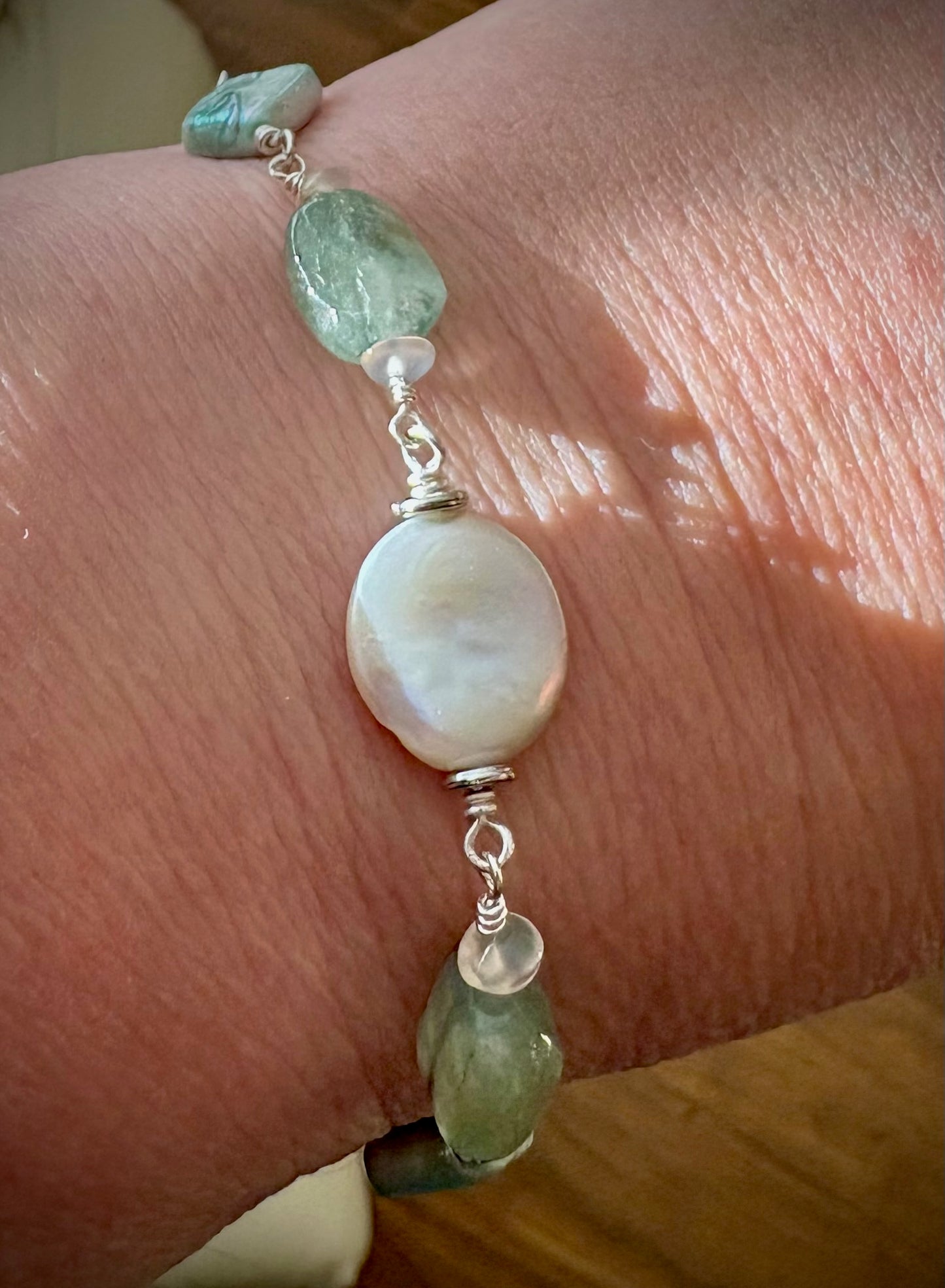 Neso Bracelet - Aquamarine and Pearl