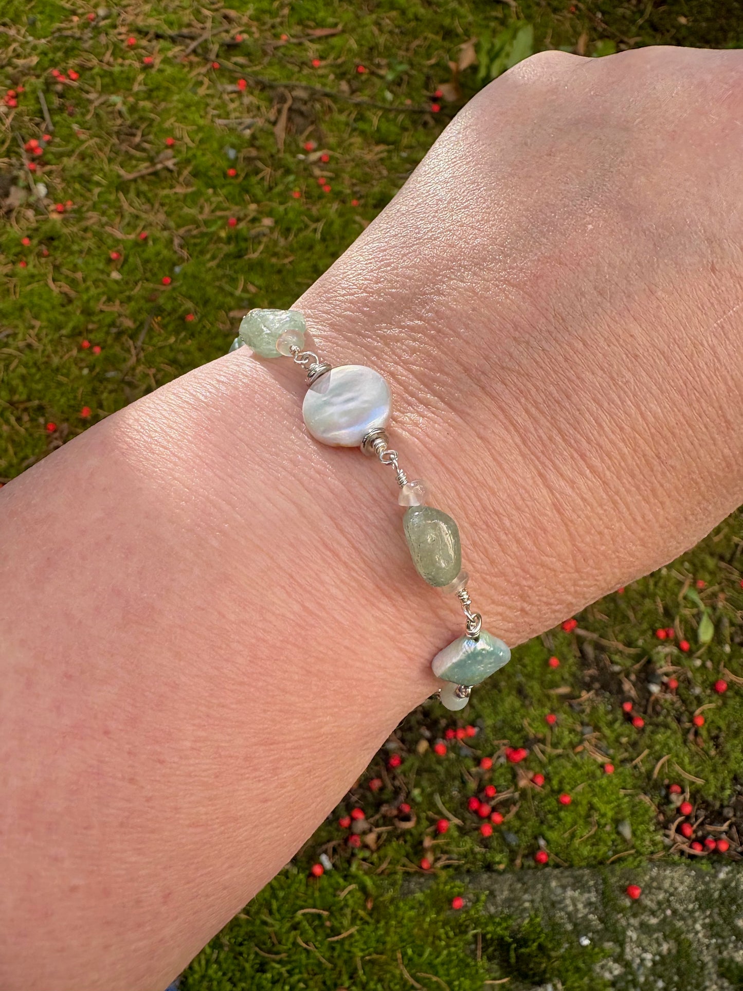 Neso Bracelet - Aquamarine and Pearl