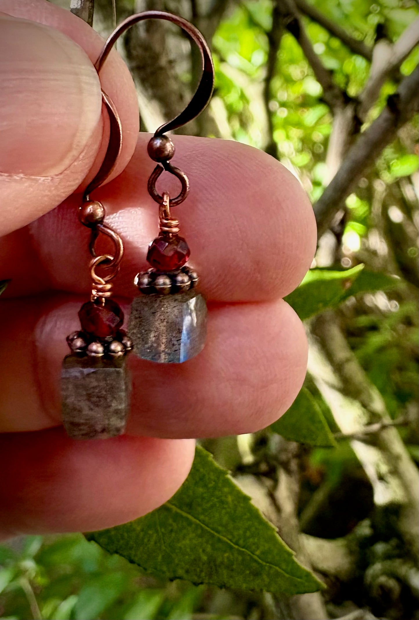 Valle Earrings - Labradorite and Garnet with Copper