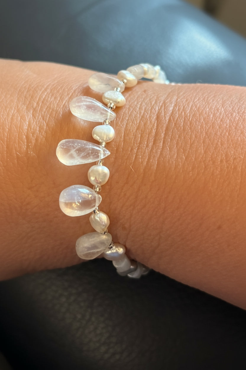 Amphiro Bracelet-Moonstone, Pearl, Blue Lace Agate
