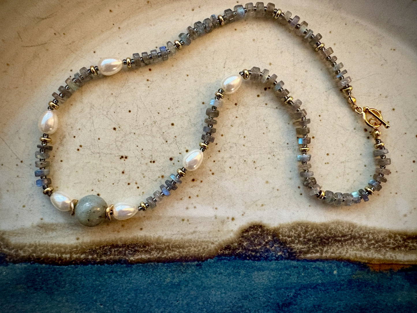 Lunamar Necklace - Labradorite and Pearl