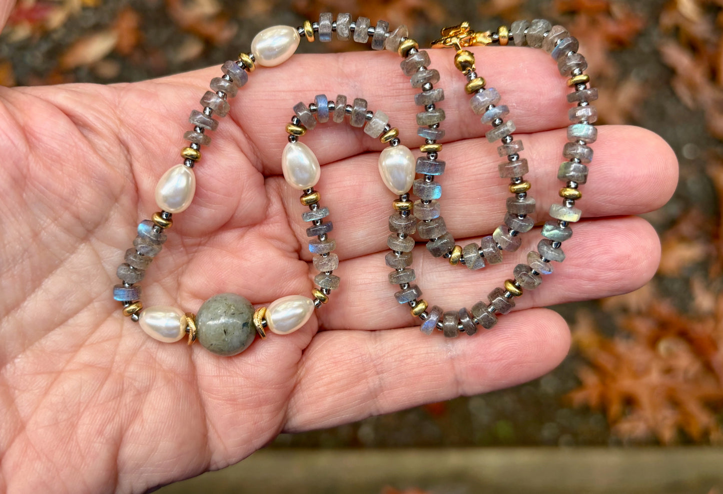 Lunamar Necklace - Labradorite and Pearl