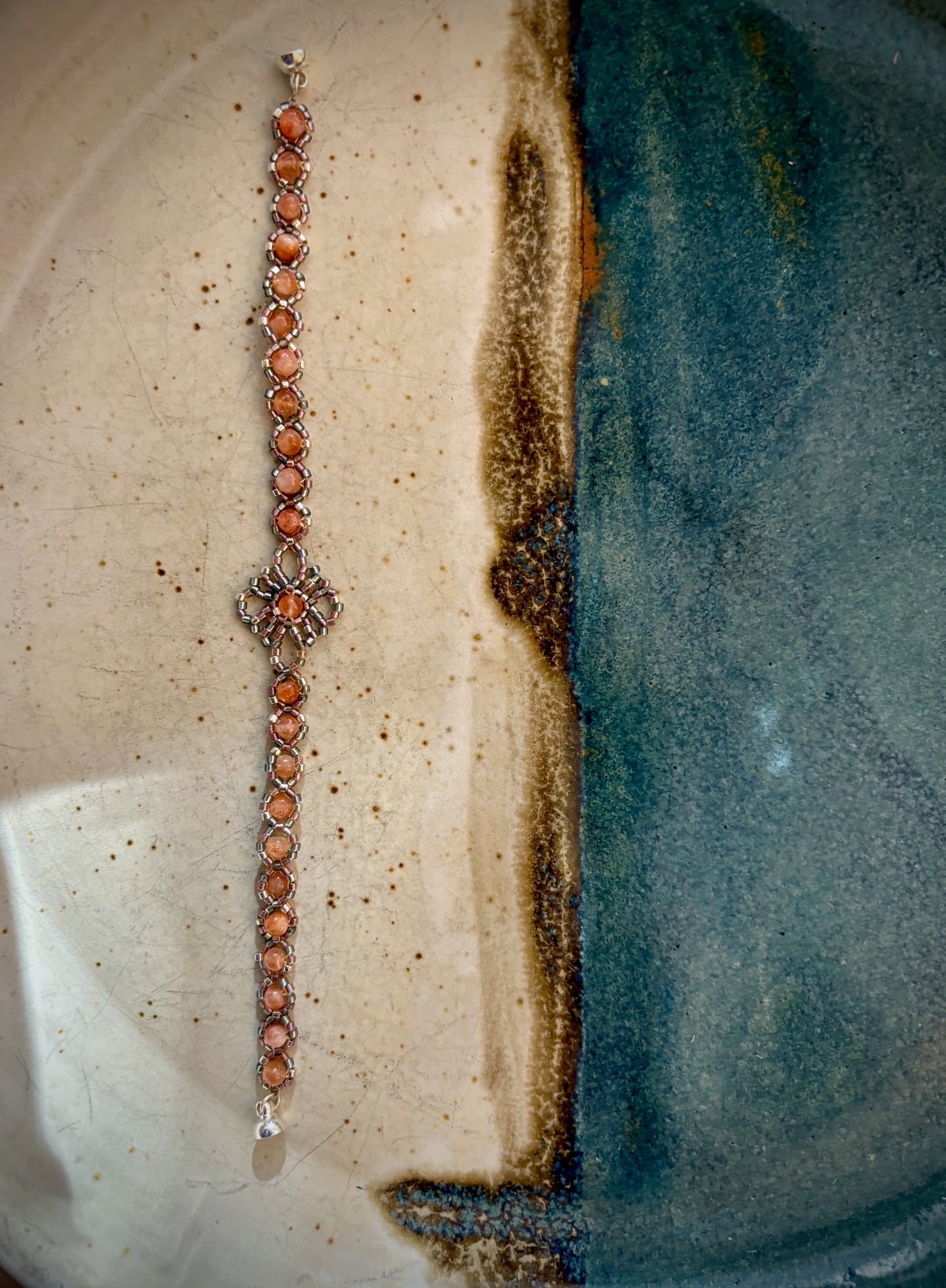 Hyllis Bracelet - Sunstone Beadwork