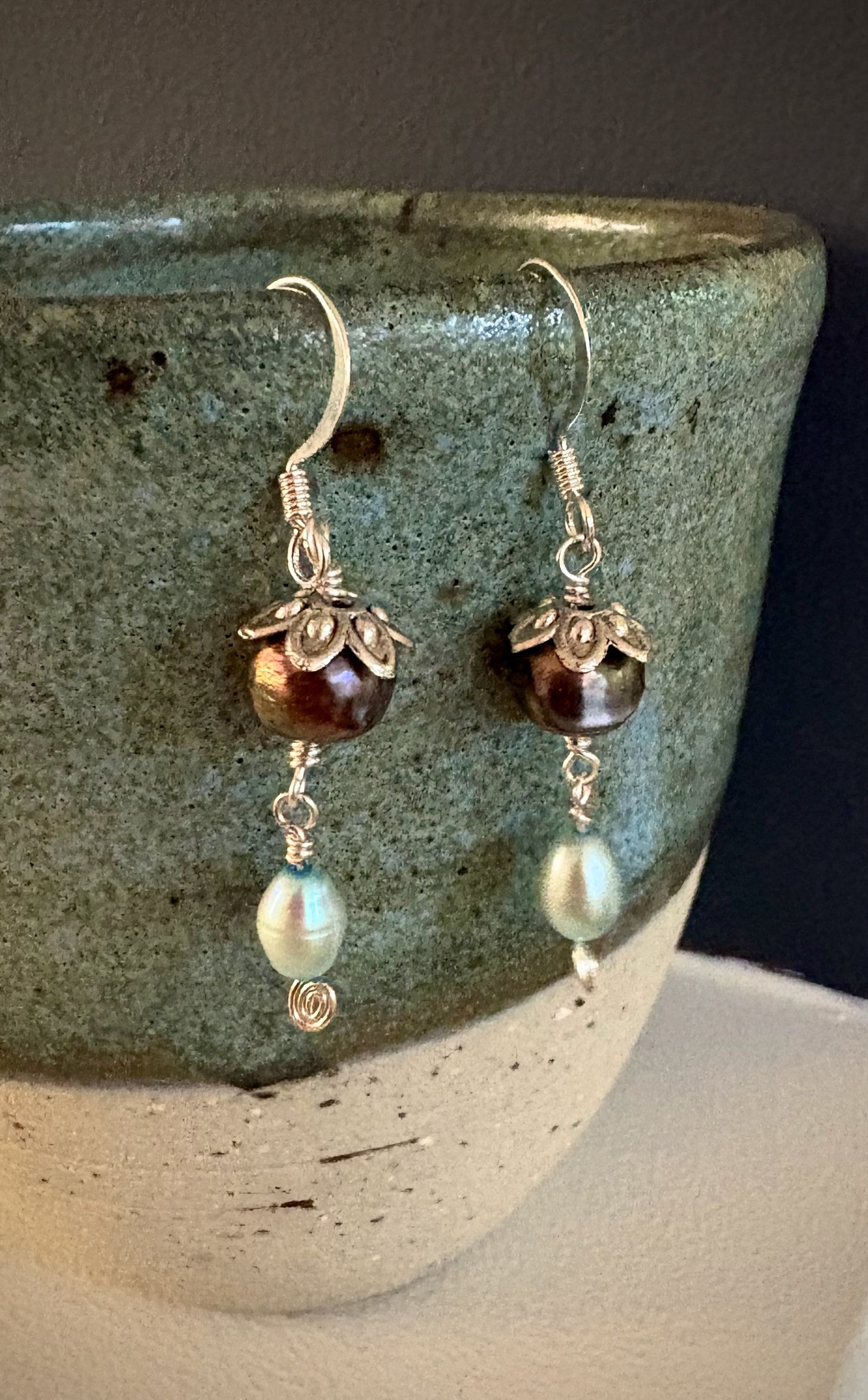 Isabella Earrings - Freshwater Pearl