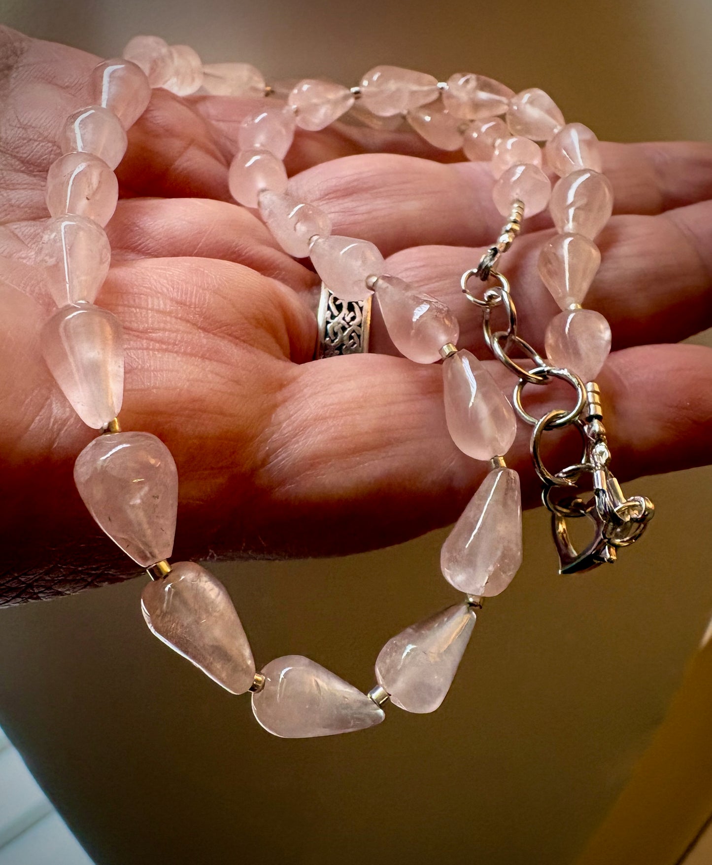 Arleth Necklace - Rose Quartz