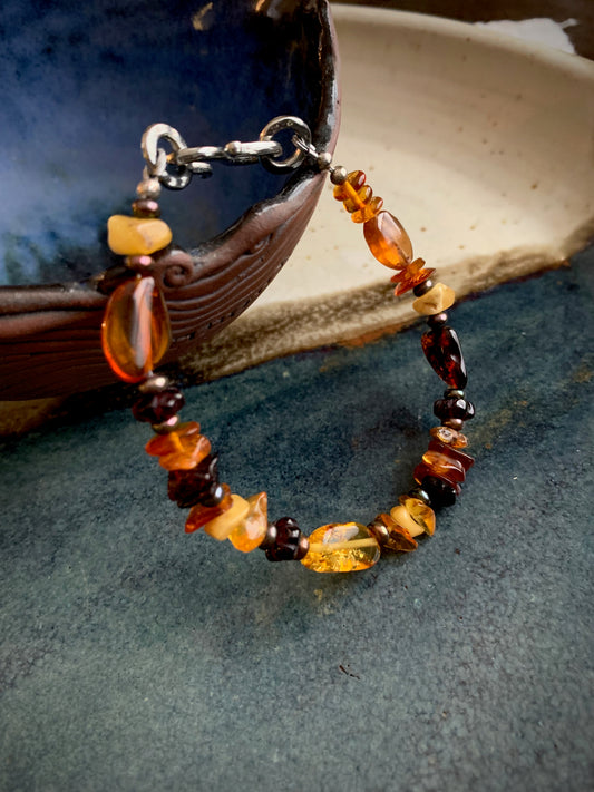 Atia Bracelet - Baltic Amber and Garnet