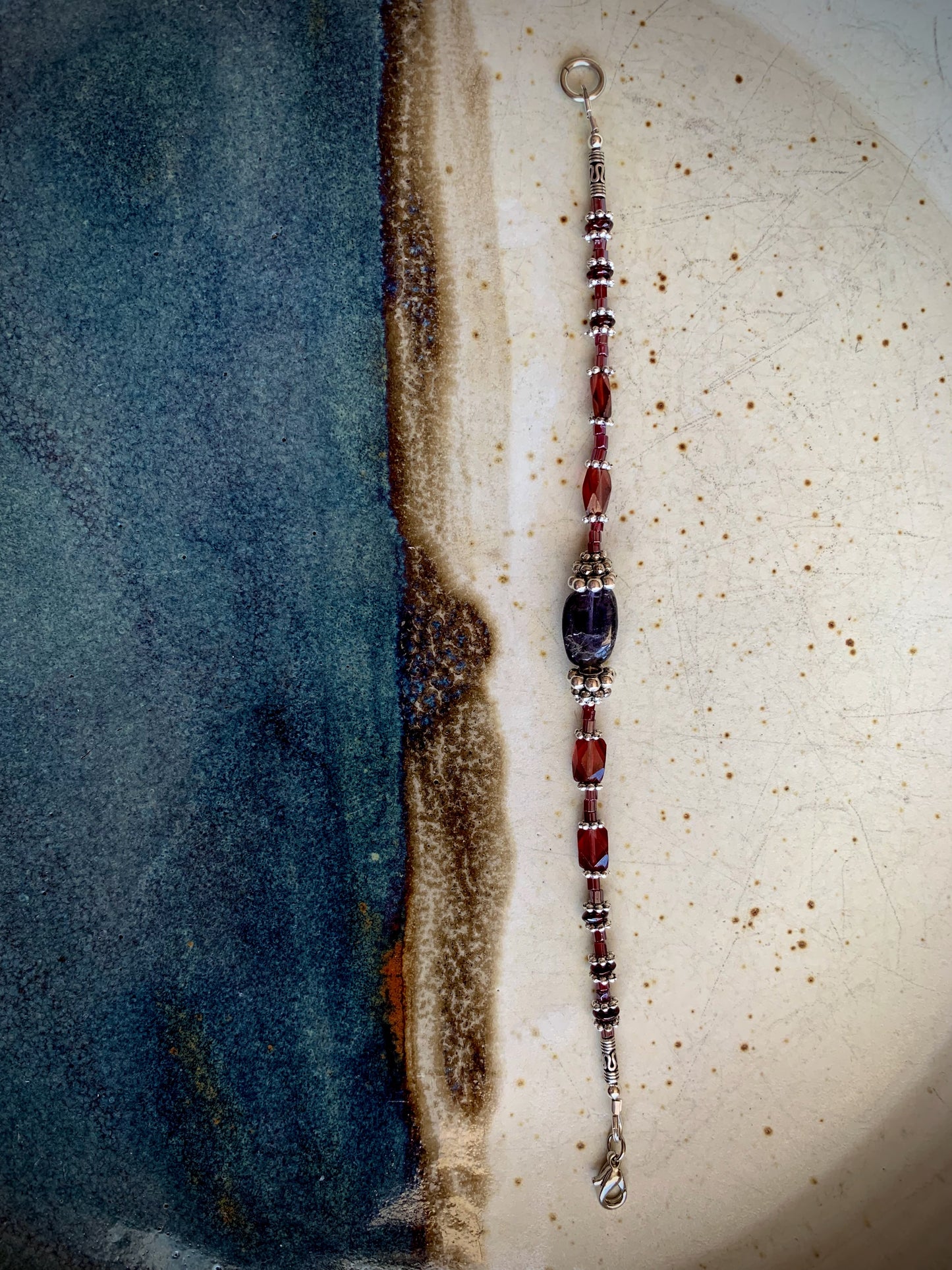 Adite Bracelet - Garnet and Iolite