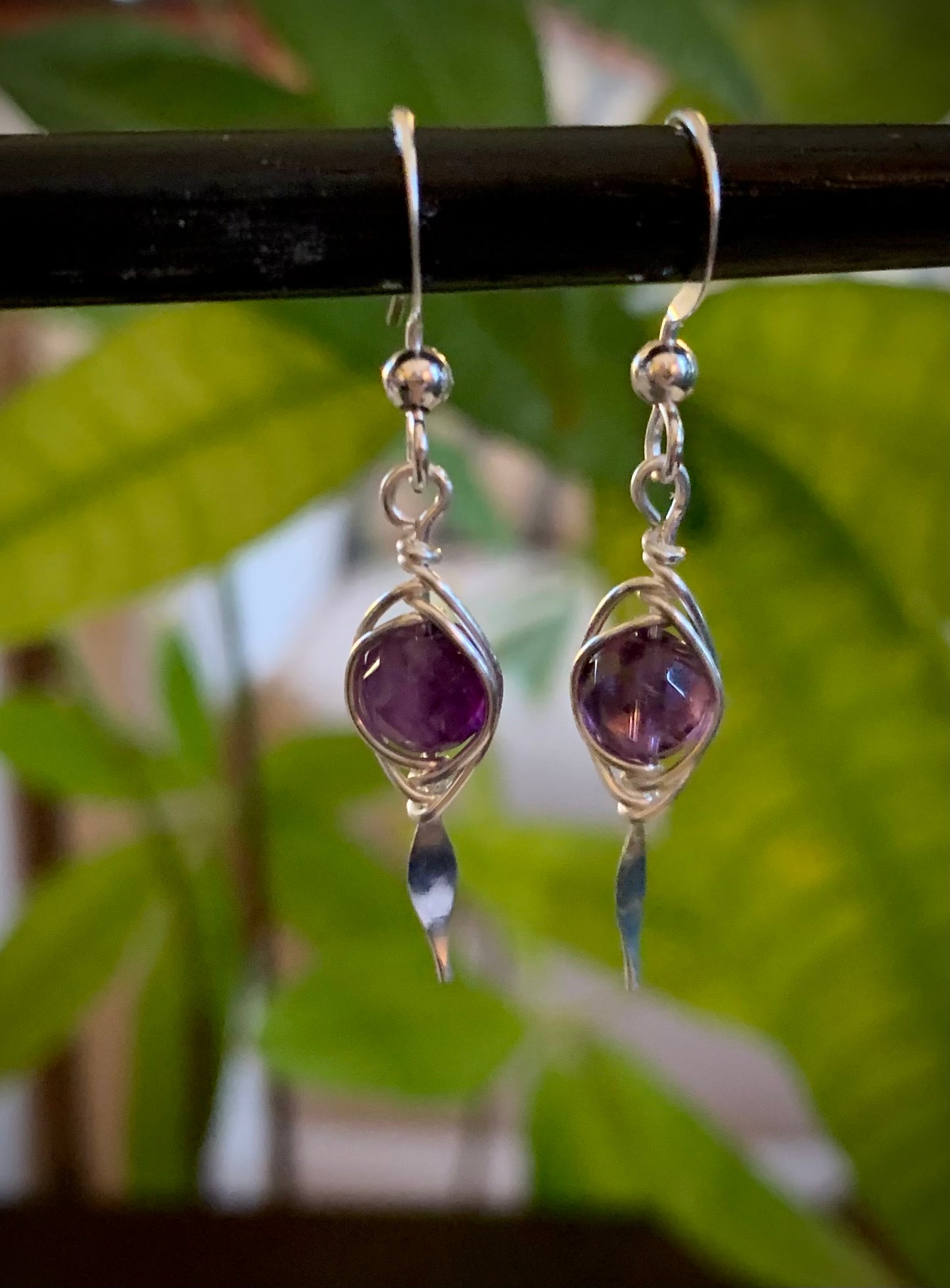 Infinito Earrings - Faceted Amethyst Silver Herringbone Wire Wrapped