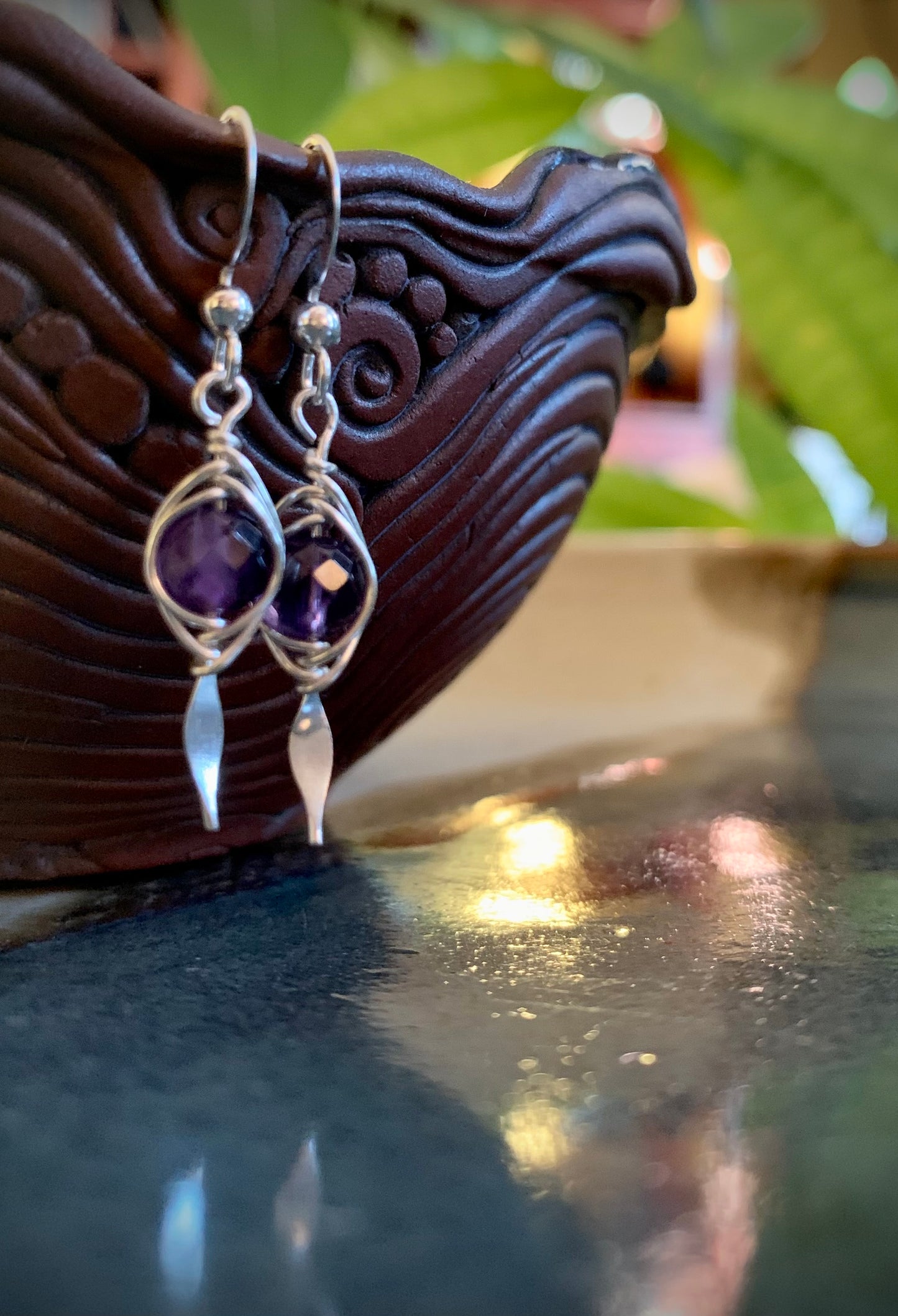 Infinito Earrings - Faceted Amethyst Silver Herringbone Wire Wrapped