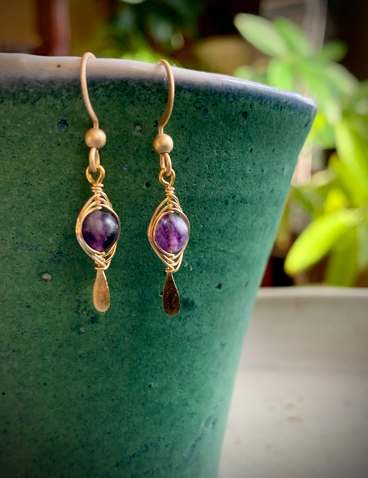 Oro Earrings - Amethyst Herringbone Gold Wire