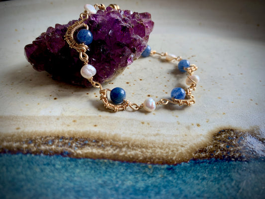 Cyrene Bracelet - Blue Aventurine and Freshwater Pearl