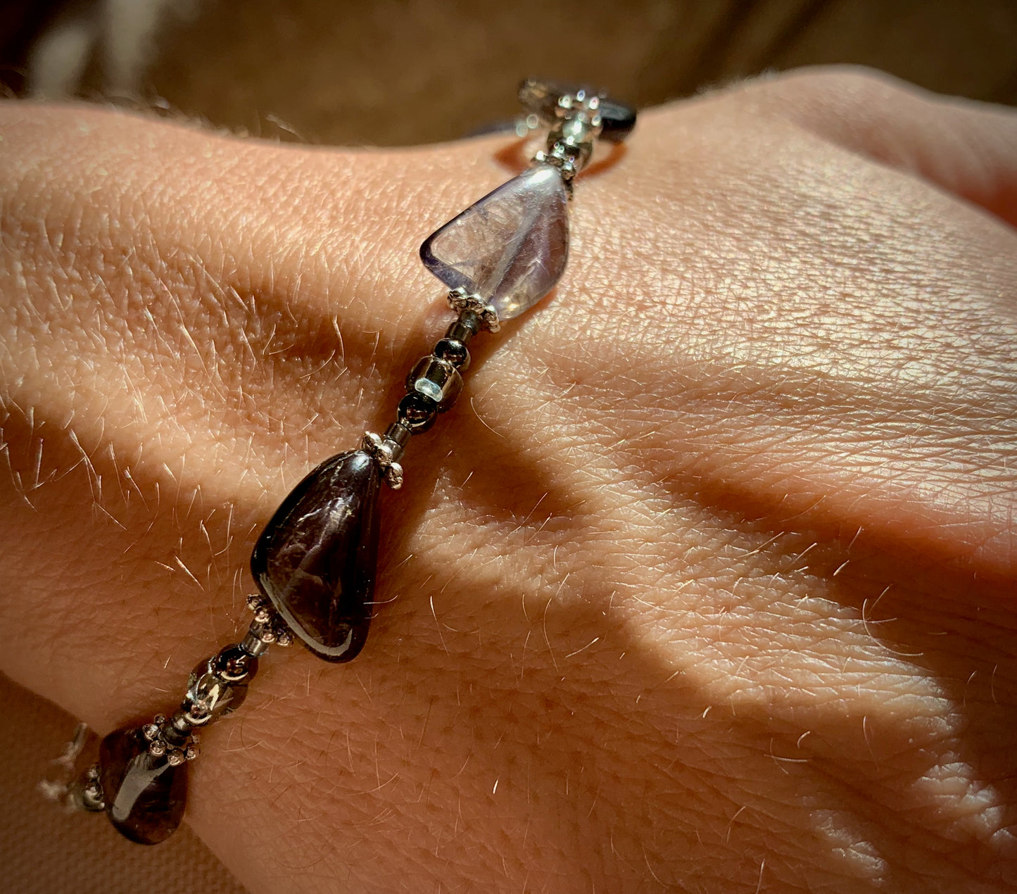 Tetia Bracelet - Iolite and Glass Bead