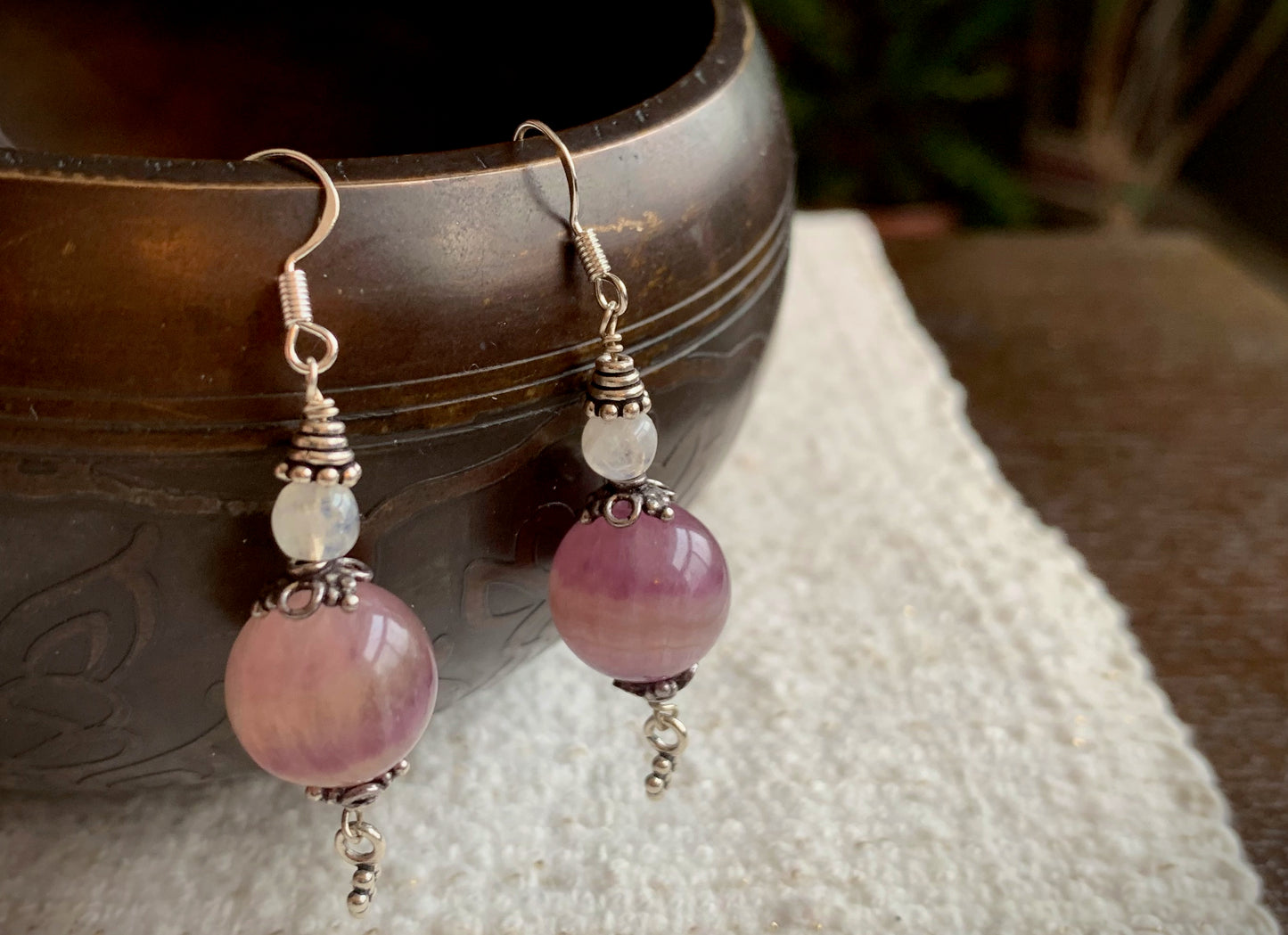 Memoria Earrings - Fluorite and Moonstone